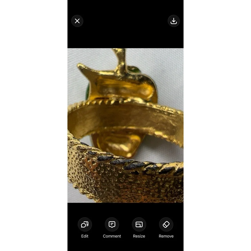 Set of 4 Vintage Green Apple Enamel Gold Tone Napkin Rings Fall Table Decor